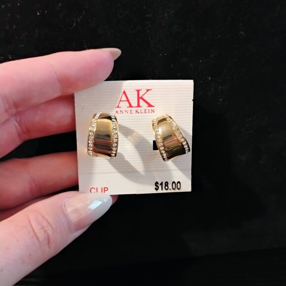 Anne Klein clip on earrings - Picture 1 of 2